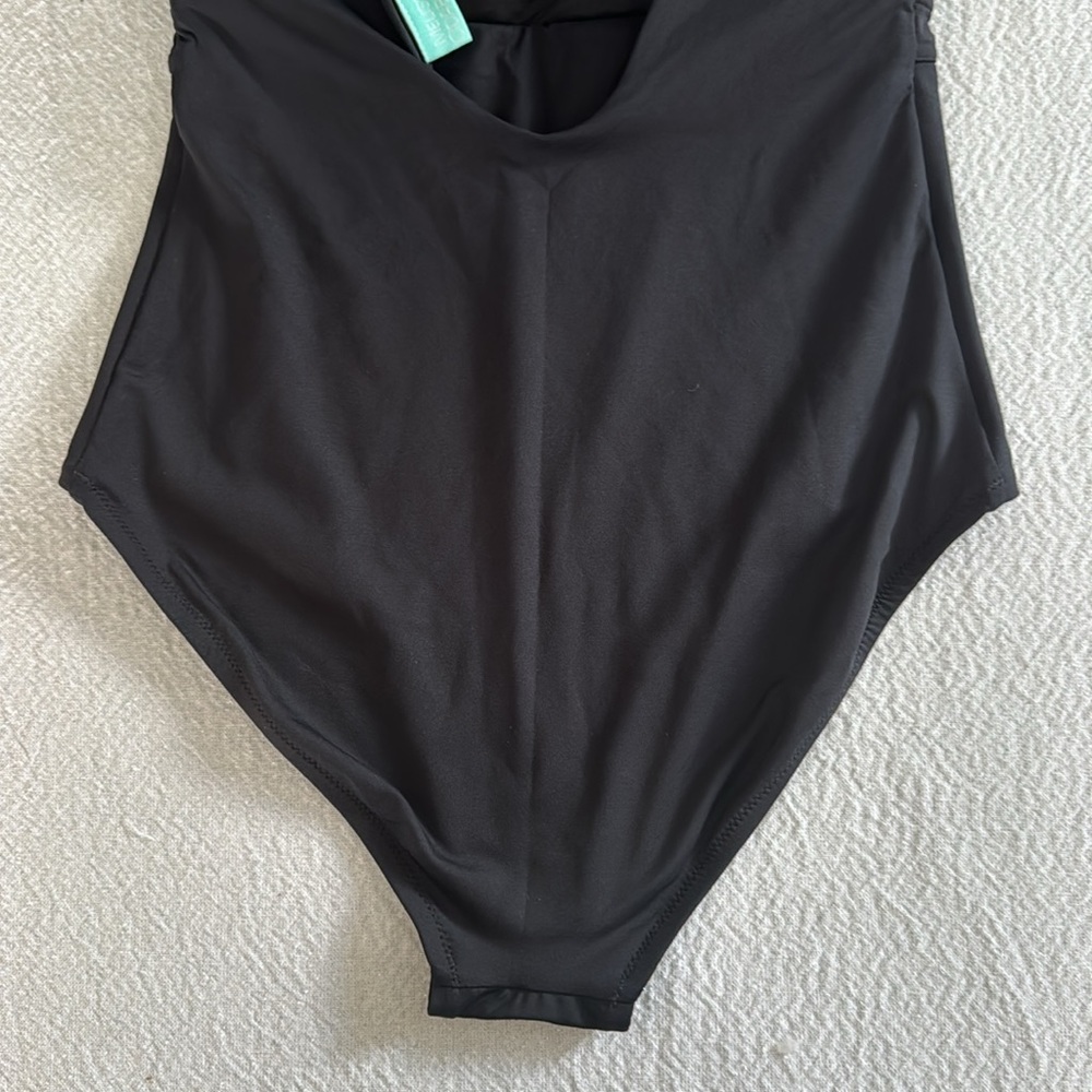 MELISSA ODABASH KOS BLACK SWIMSUIT, SIZE 4US, $265 - Picture 11 of 12